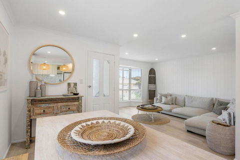 Our Little White House -74 Padman Crescent, Middleton - Accommodation Cooktown 2
