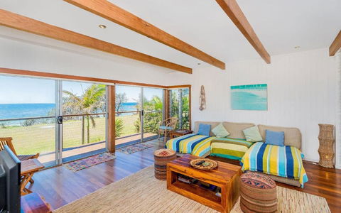Pacifica House - Accommodation Cooktown 0