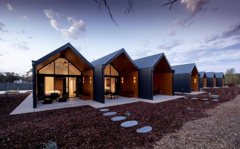 Par Five Shacks - Accommodation Cooktown 3