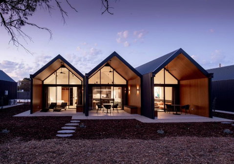 Par Five Shacks - Accommodation Cooktown 0