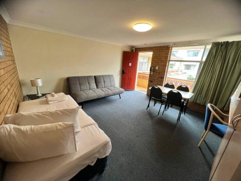 Paramount Motel - Accommodation Cooktown 1