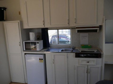 Parkes Country Cabins - Accommodation Cooktown 2