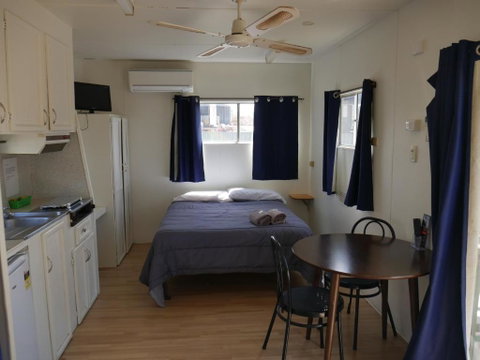 Parkes Country Cabins - Accommodation Cooktown 0