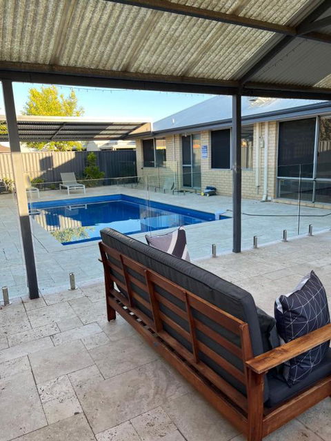 Parkside Pool Home In Aubin Grove - Accommodation Cooktown 0