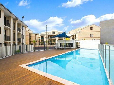 Play & Stay On Hay - Sleeps 2 Or 4 - Accommodation Cooktown 2