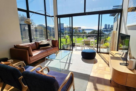 Penthouse With Private Terrace, Parking + 2 Pools - Accommodation Cooktown 0