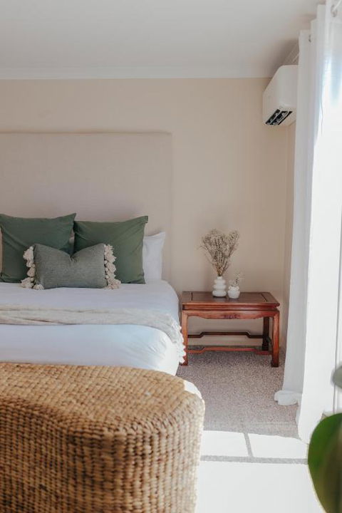 Pet Friendly Townhouse - Accommodation Cooktown 2