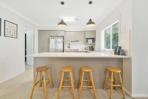 Piper St - CBD, Cosy Escape - Accommodation Cooktown 3