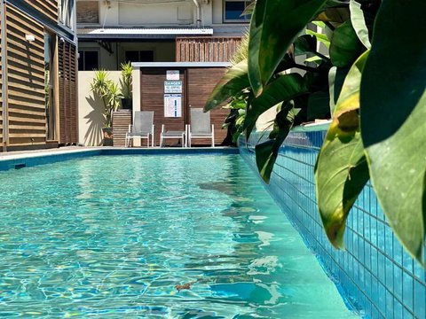 Poolside Apartment In Central Byron - Accommodation Cooktown 0