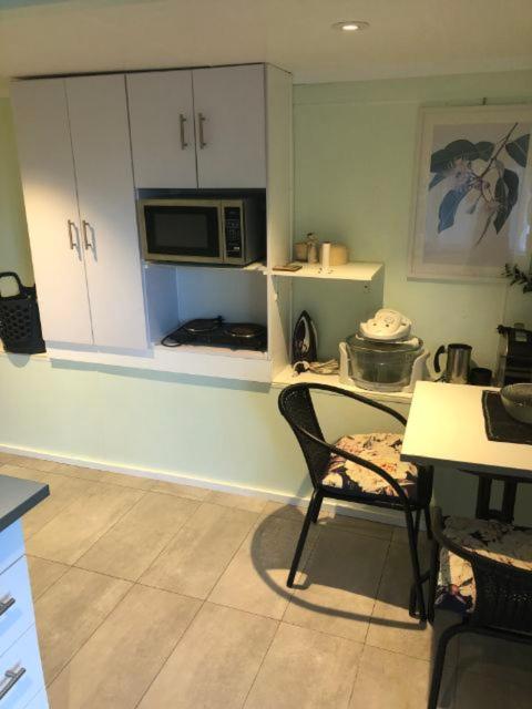 Possum Stay - Accommodation Cooktown 3