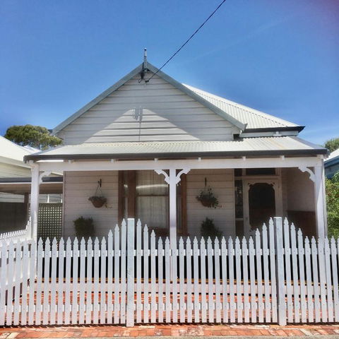 Railway Cottage - Accommodation Cooktown 3