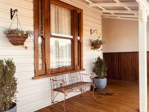 Railway Cottage - Accommodation Cooktown 1