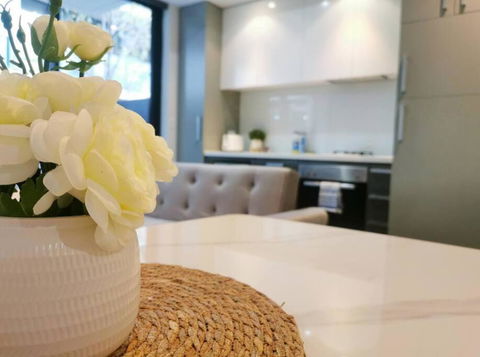 PR126-1 BR Comfy Stay Next To Station With FREE Parking - Accommodation Cooktown 1