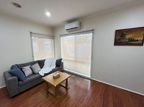 Quiet Family Home Near Knox, Caribbean Gardens - Accommodation Cooktown 2