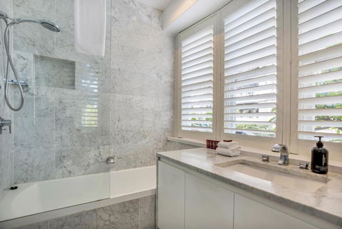 Premium Double Bay 3 Bedroom Apartment - Accommodation Cooktown 2