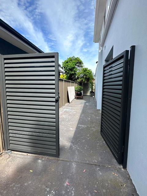 Private, Local Living Studio In Mascot, Airport - Accommodation Cooktown 3