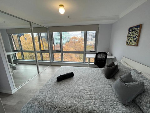 Private Room With Ensuite In The CBD - Accommodation Cooktown 2