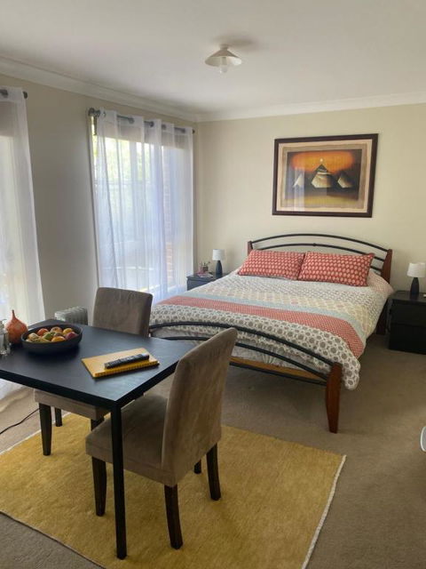 Private Room With Ensuite And Parking Close To Wollongong CBD - Accommodation Cooktown 0