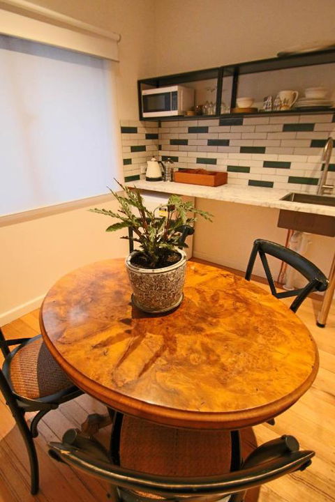 Queen On Randle - Accommodation Cooktown 2