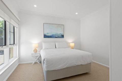 Quiet 2-Bed Retreat With Private Courtyard - Accommodation Cooktown 2