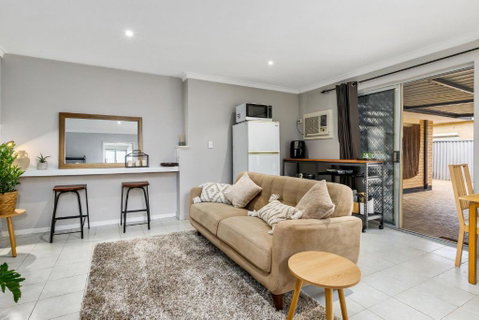 Quiet & Comfy - Accommodation Cooktown 1