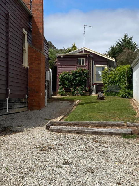 R&R Blue Diamond Luxury Studio Maryborough, Vic - Accommodation Cooktown 2