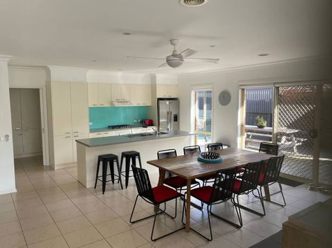 R&R By The Bay In Prime Location - Accommodation Cooktown 3