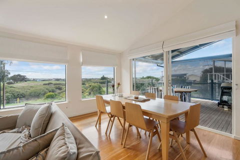 Range View House 23 Bristow Smith Ave Goolwa South-No Linen Included - Accommodation Cooktown 3