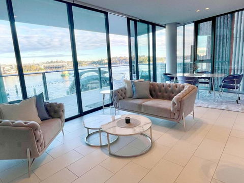 RARE Luxury Waterfront Living - Accommodation Cooktown 0