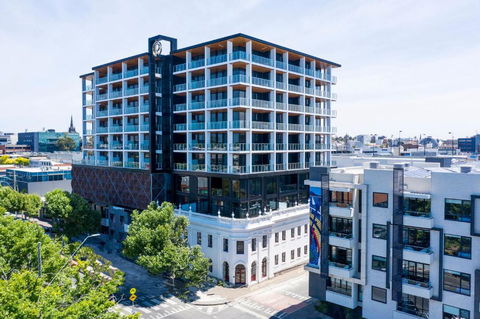 R Hotel Geelong - Accommodation Cooktown 0