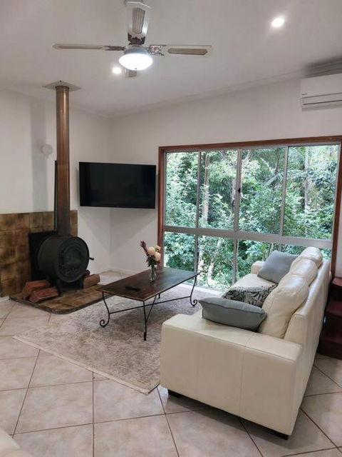 Rainforest Retreat-Fireplace-BBQ-3 Acres- - Accommodation Cooktown 1