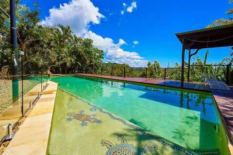 Private Access Retreat 1 Queen Bedroom W Stunning Pool And Ocean Views - Accommodation Cooktown 1