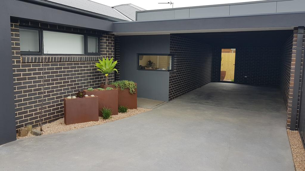 Sale VIC Accommodation Cooktown