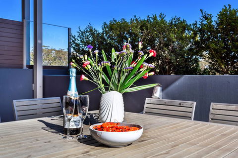 Aura Unit 10 - Shoal Bay - Accommodation Cooktown 1