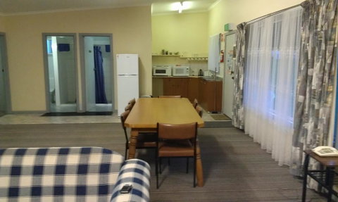 Avalon Motel - Accommodation Cooktown 1