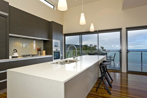 Azure - Accommodation Cooktown 2