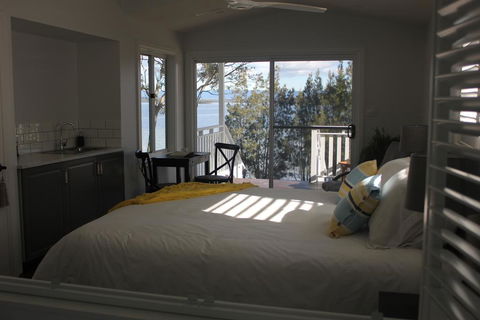 B & B On The Water - Accommodation Cooktown 3