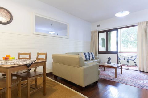B2 Broadway Abode Close To Swan River, UWA & Hospitals - Accommodation Cooktown 1