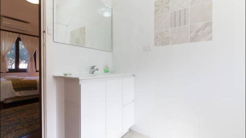 B4 Apartment Close To City, UWA, Nedlands & Swan River - Accommodation Cooktown 3