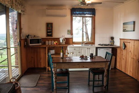 Balingup Heights Hilltop Forest Cottages - Accommodation Cooktown 1