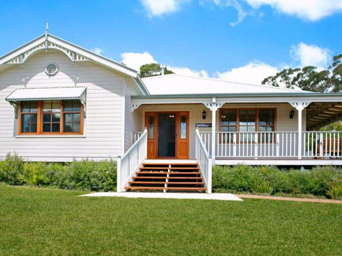 Ballogie Lodge - A Quality, Timeless Retreat - Accommodation Cooktown 0