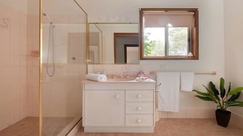 Bannister 49 - Neptune's Way - Accommodation Cooktown 2