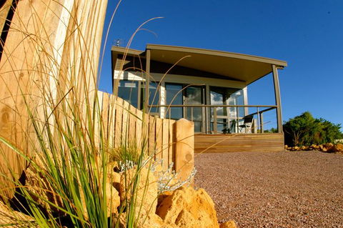 Bay Of Islands Apartments - Accommodation Cooktown 0