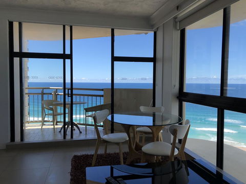 Beachcomber Resort - Official - Accommodation Cooktown 2