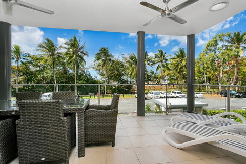 Beachfront Apartment With Ocean Views (4) - Accommodation Cooktown 0