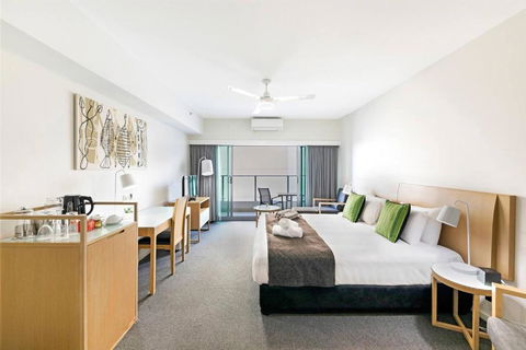 Resort-Style Sister Studios - Double Delight In The CBD - Accommodation Cooktown 0