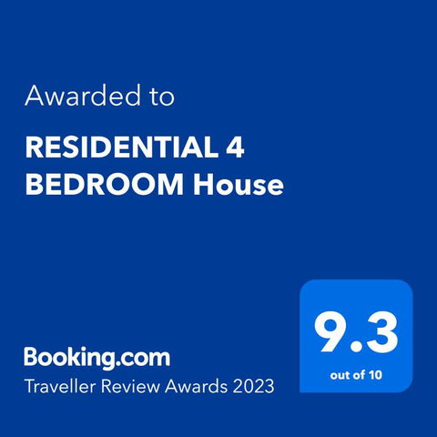 RESIDENTIAL 4 BEDROOM House - Accommodation Cooktown 1