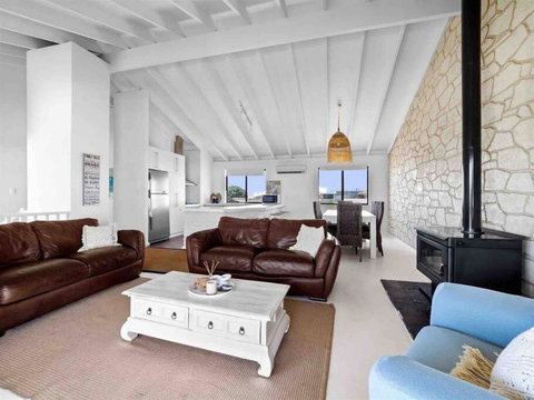 Relaxing Getaway Beachfront Access Multi Family Pets Mandurah - Accommodation Cooktown 0