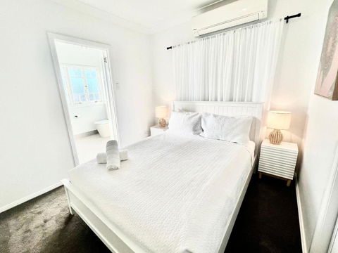 Renovated Queenslander - Upstairs 2km To Stadium - Accommodation Cooktown 2