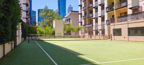 Resort-style Living In Perth CBD - 2X2 Apt - Accommodation Cooktown 1